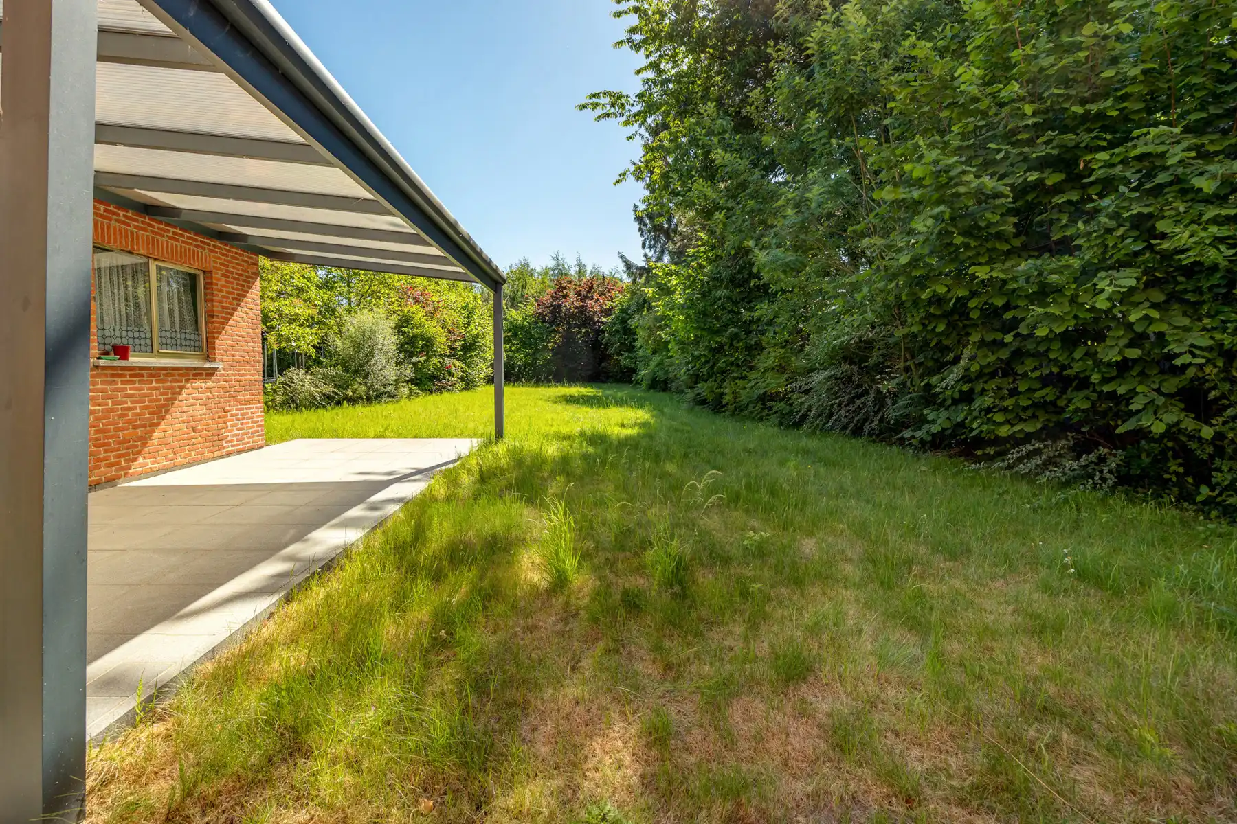 Ruime halfopen bebouwing met grote tuin foto 5