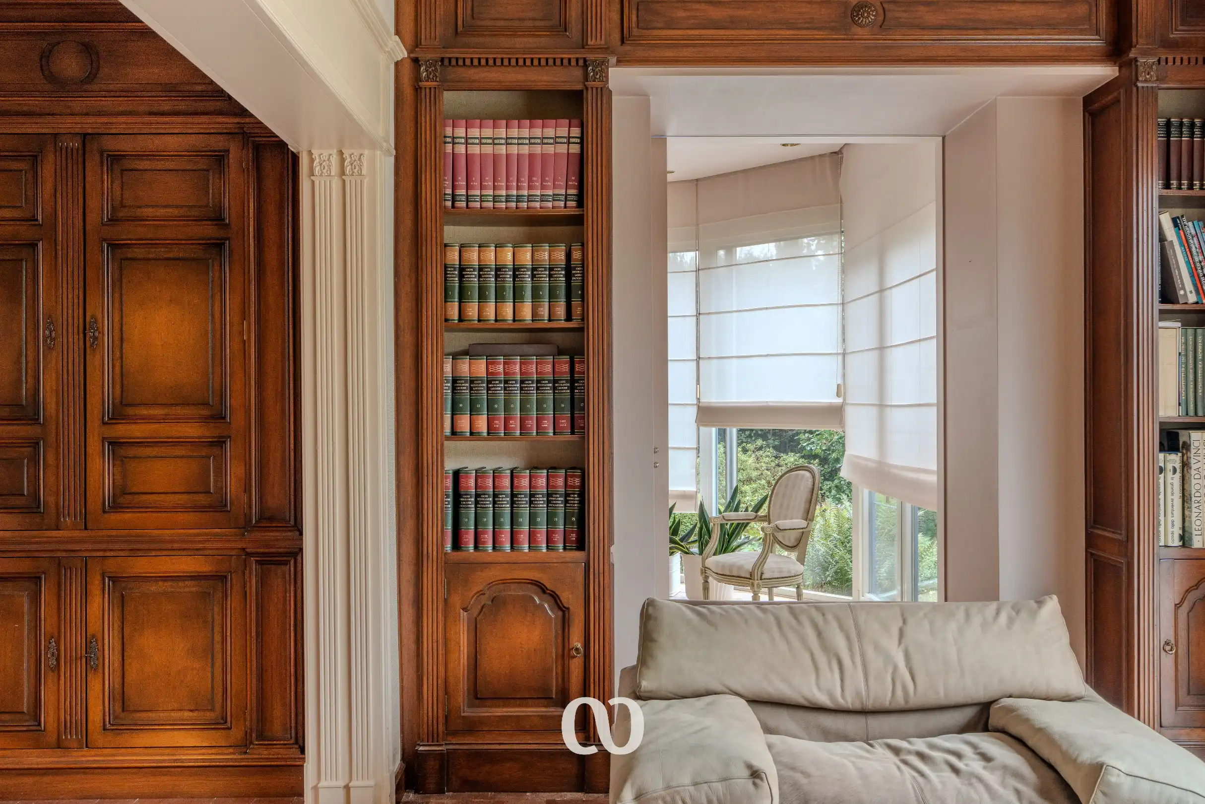 Exclusieve villa met unieke parksetting in Mater foto 5