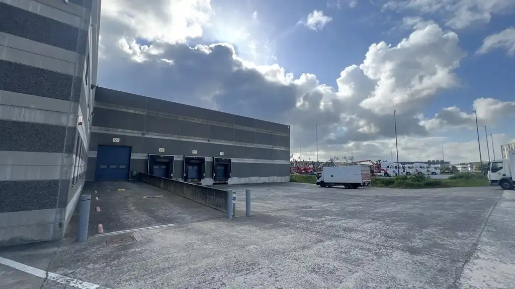 Logistiek magazijn te huur in bedrijvenpark Waregem-Zuid foto 18