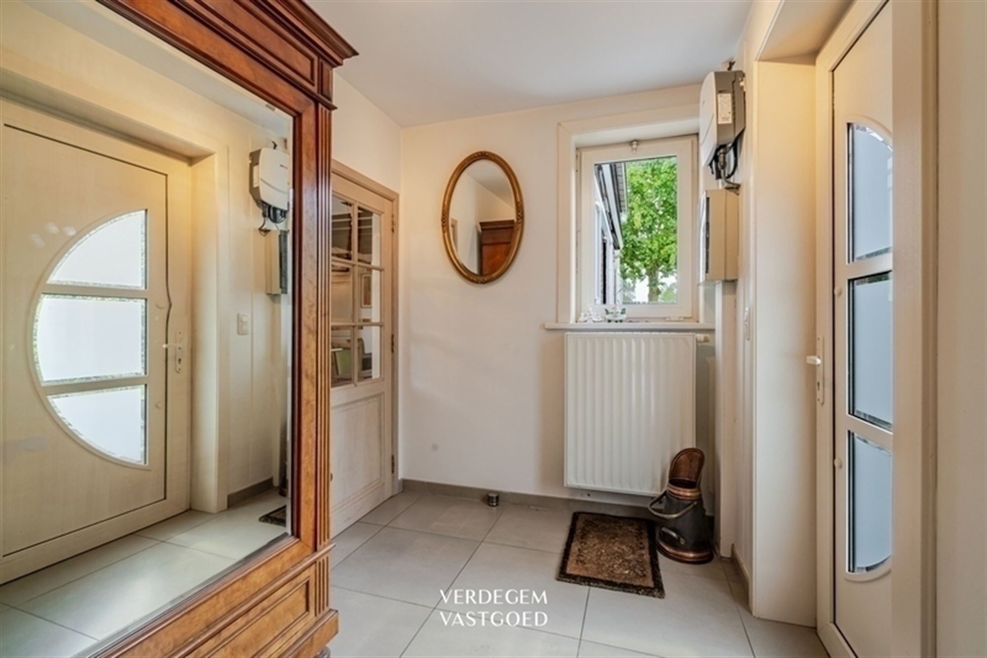 Authentieke woning met recente uitbreiding en uniek historisch accent foto 10