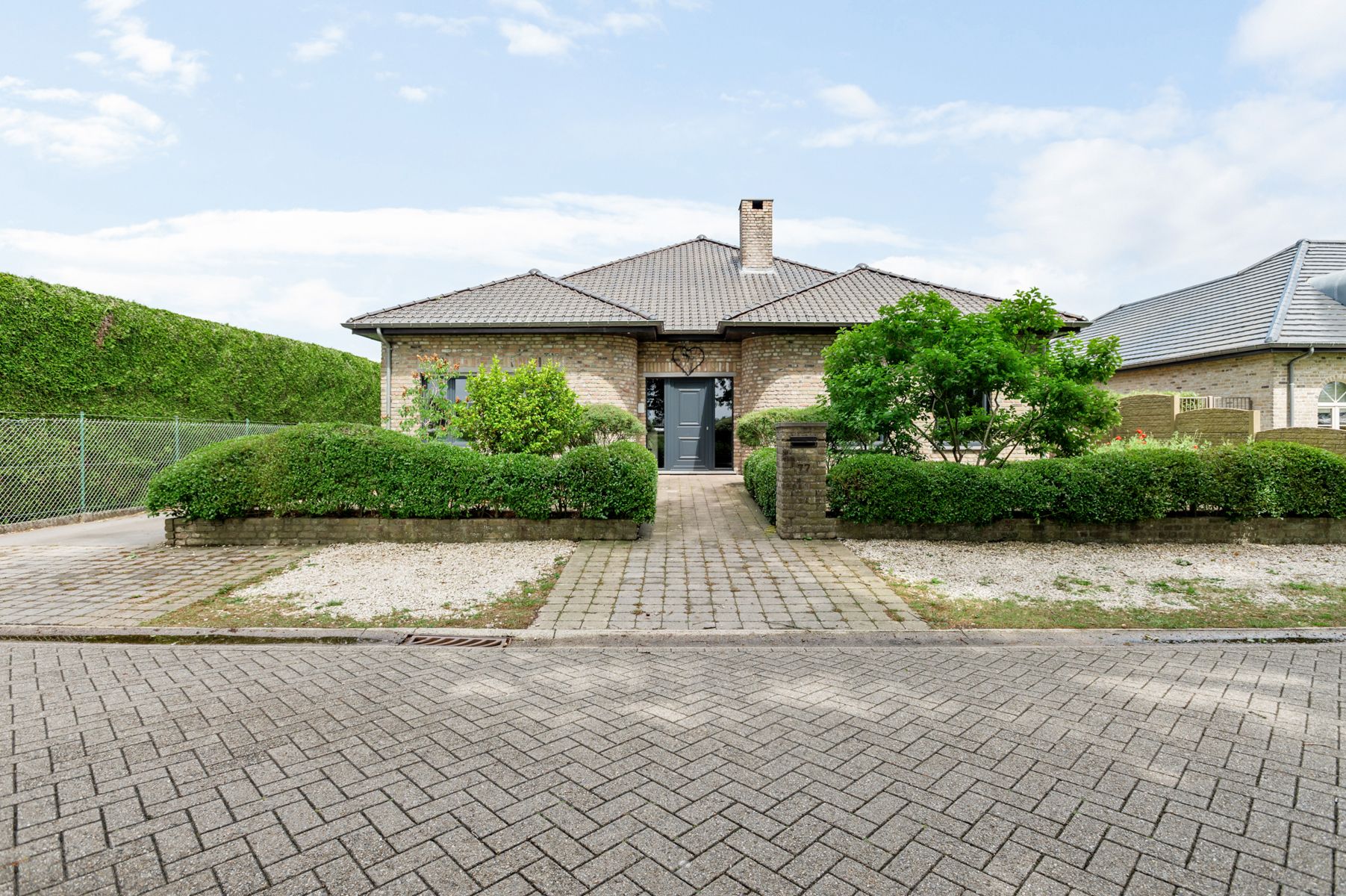 Villa met 4 slpk & werkuis100m2 op 1.290m² grond. foto 2