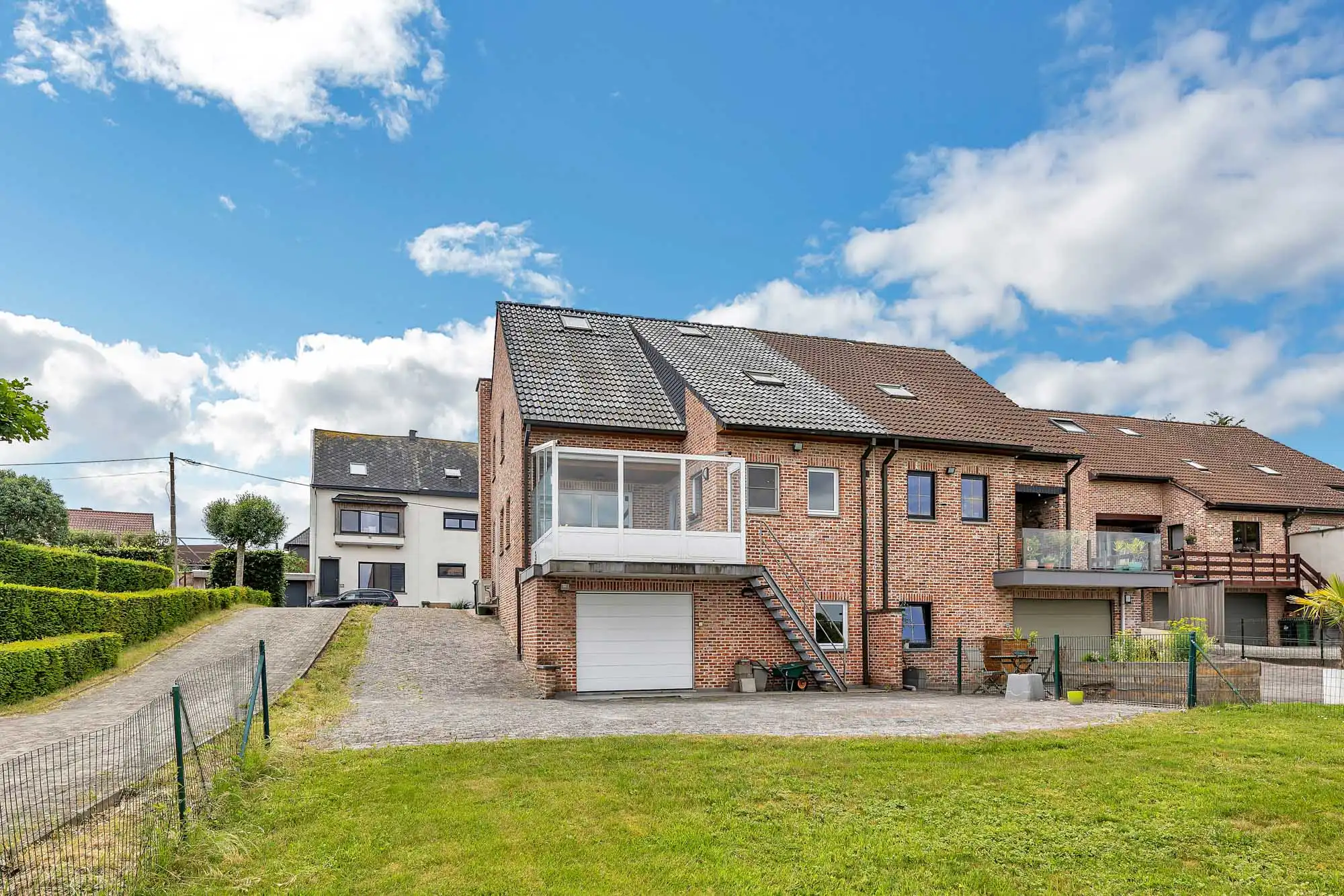 Instapklare onderkelderde woning met prachtig uitzicht foto 25