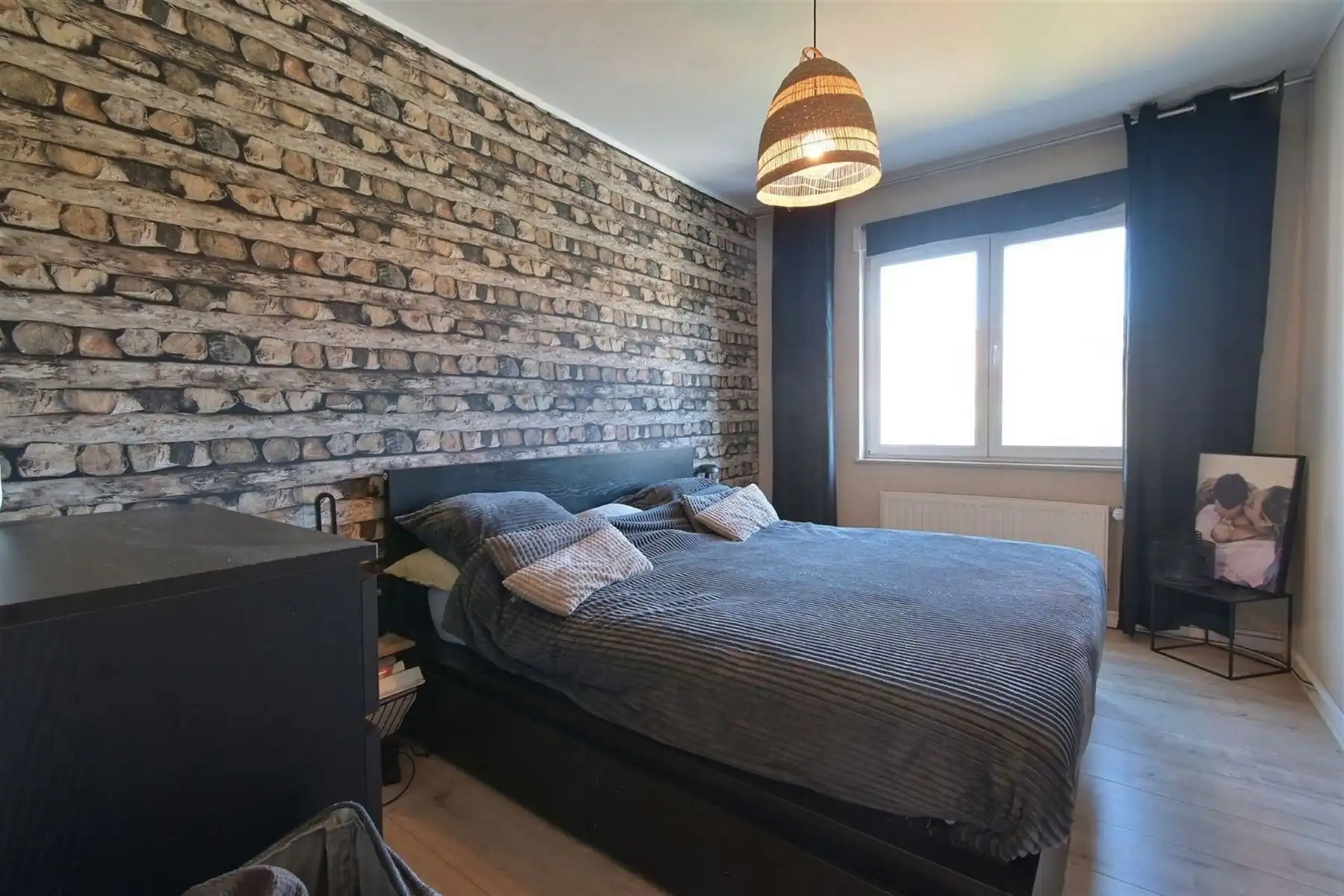 Gerenoveerd appartement met 2 slaapkamers op toplocatie! foto 8