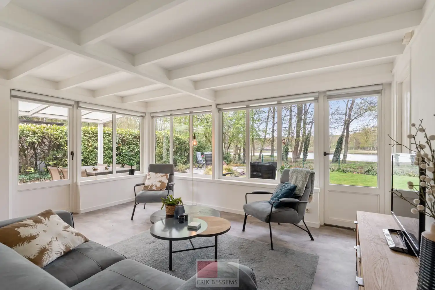 Prachtige, gelijkvloerse vakantiewoning op een toplocatie, vlak bij de grote vijver van de Sonnevijver. foto 11