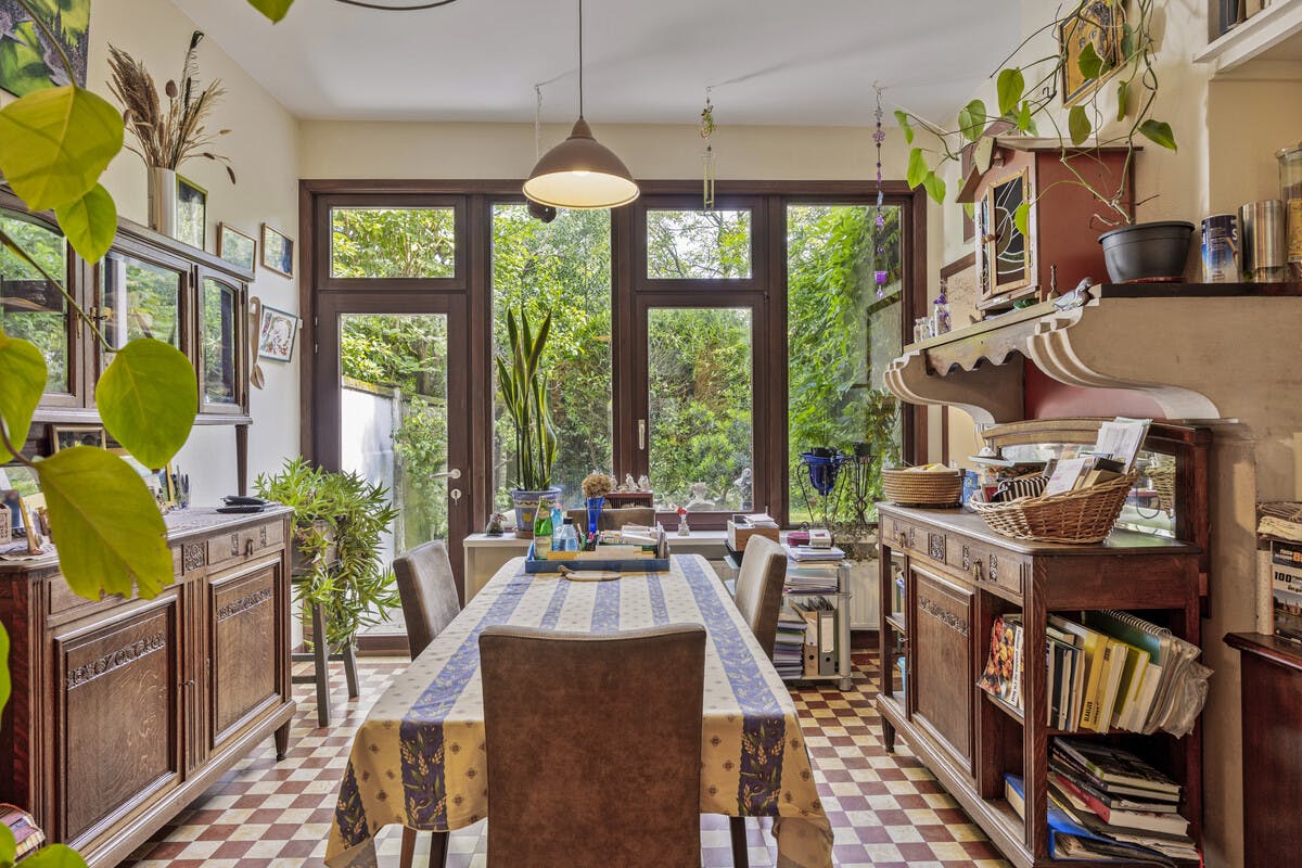 Charmant en ruim huis met 2 garageboxen in hartje Vilvoorde foto 4