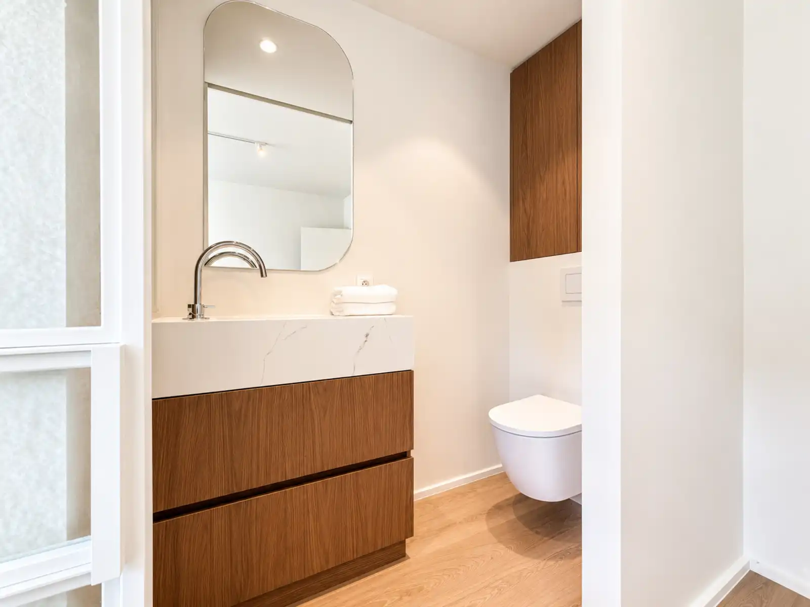 Prachtig vernieuwd appartement met slaapkamers foto 10