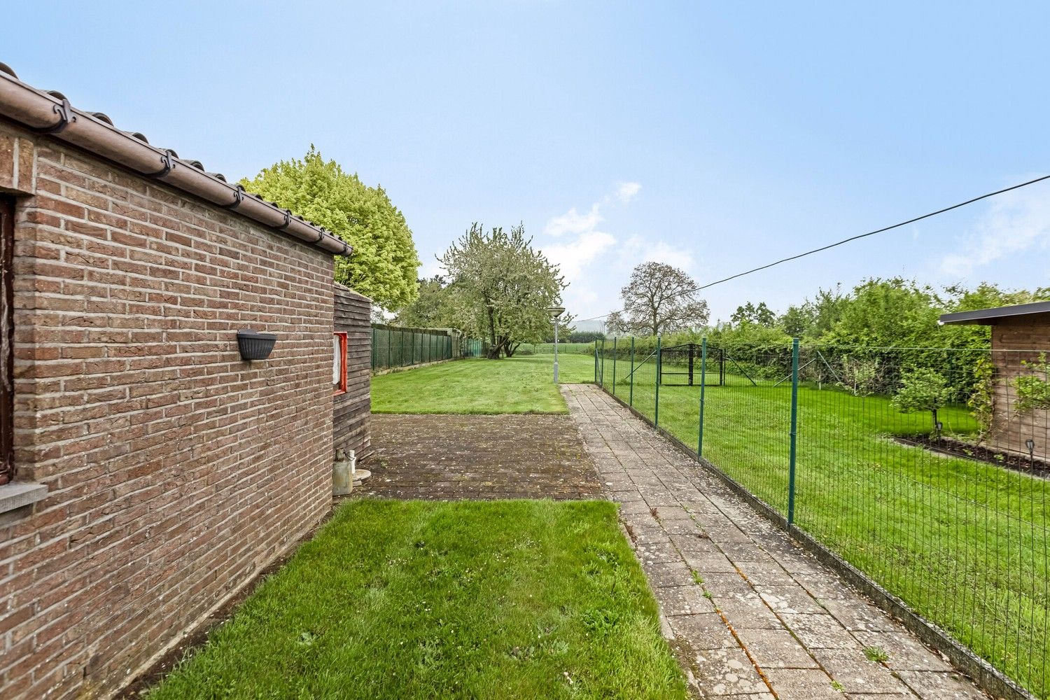 Halfopen woning met veel potentieel op een ruim perceel in Kotem/Maasmechelen foto 30