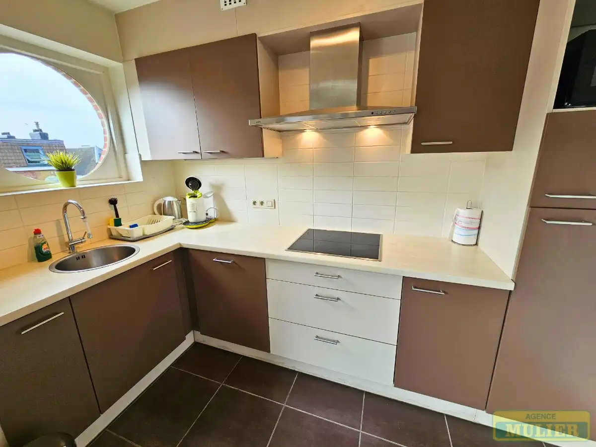 MODERN EN CENTRAAL GELEGEN APPARTEMENT TE KOOP IN DE PANNE foto 4