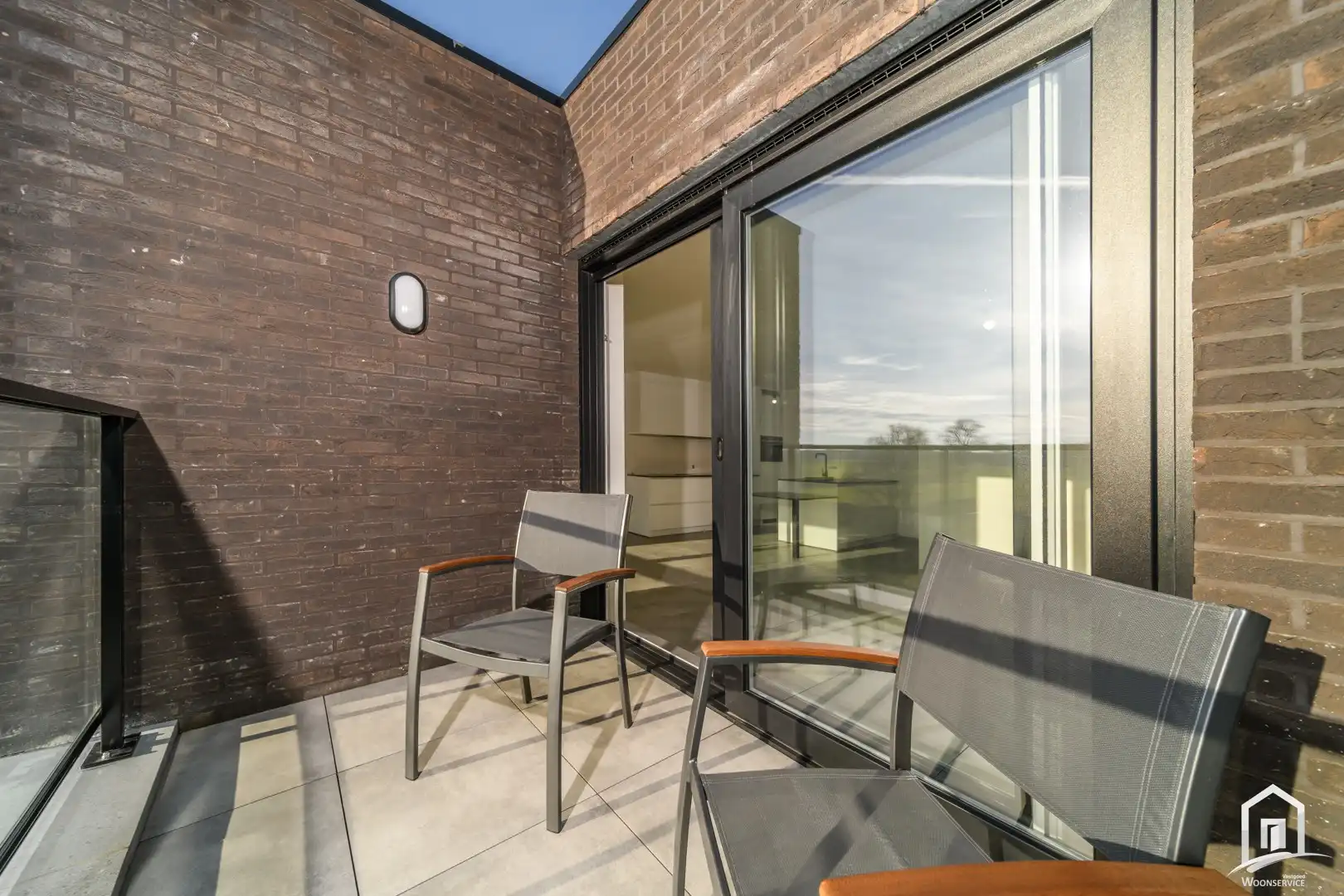 Uiterst ruim en lichtrijk duplex-appartement te Aalst foto 11