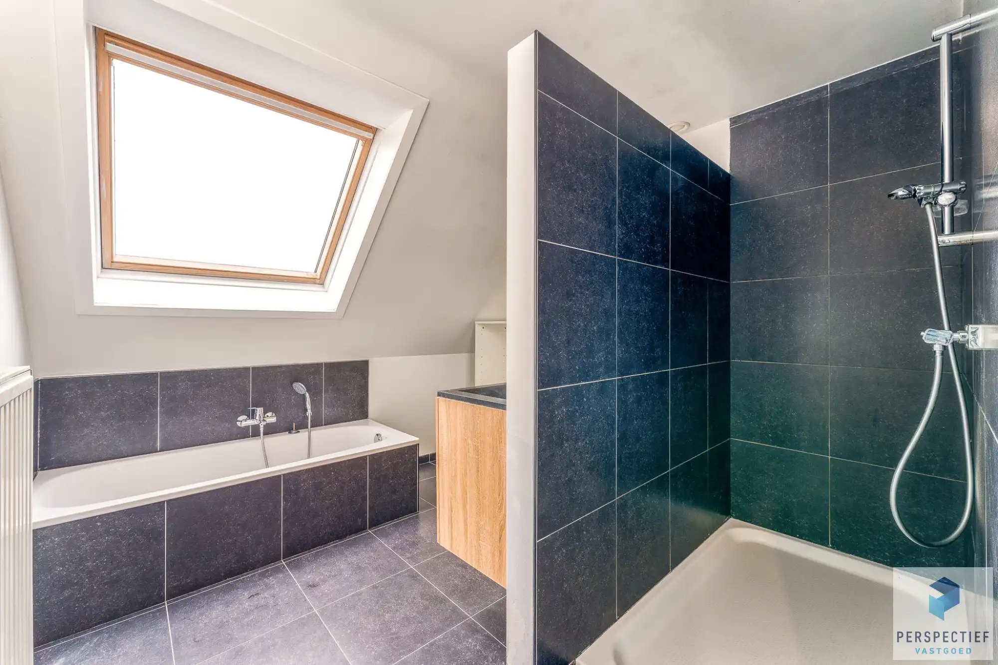 VERRASSEND RUIME en ENERGIEZUINIGE WONING met ZONGERICHTE TUIN foto 9