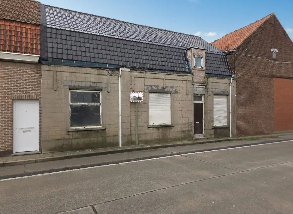 Verder af te werken woning op 890m²!! foto 2