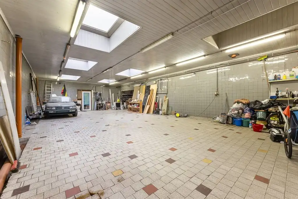 Commerciële ruimte te koop Sint-Rochusstraat 33 - 2100 DEURNE