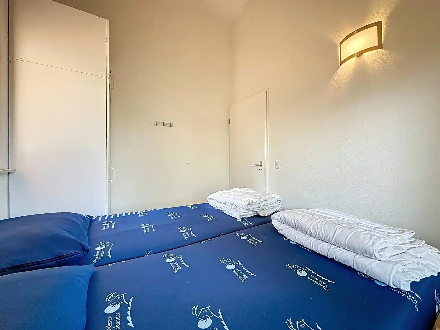 Sfeervolle recreatiewoning in het Zwindorp , Retranchement. foto 22