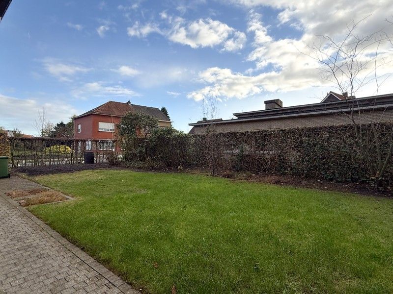 Ruime bel-etagewoning met 3 slaapkamers, tuin en garage foto 20