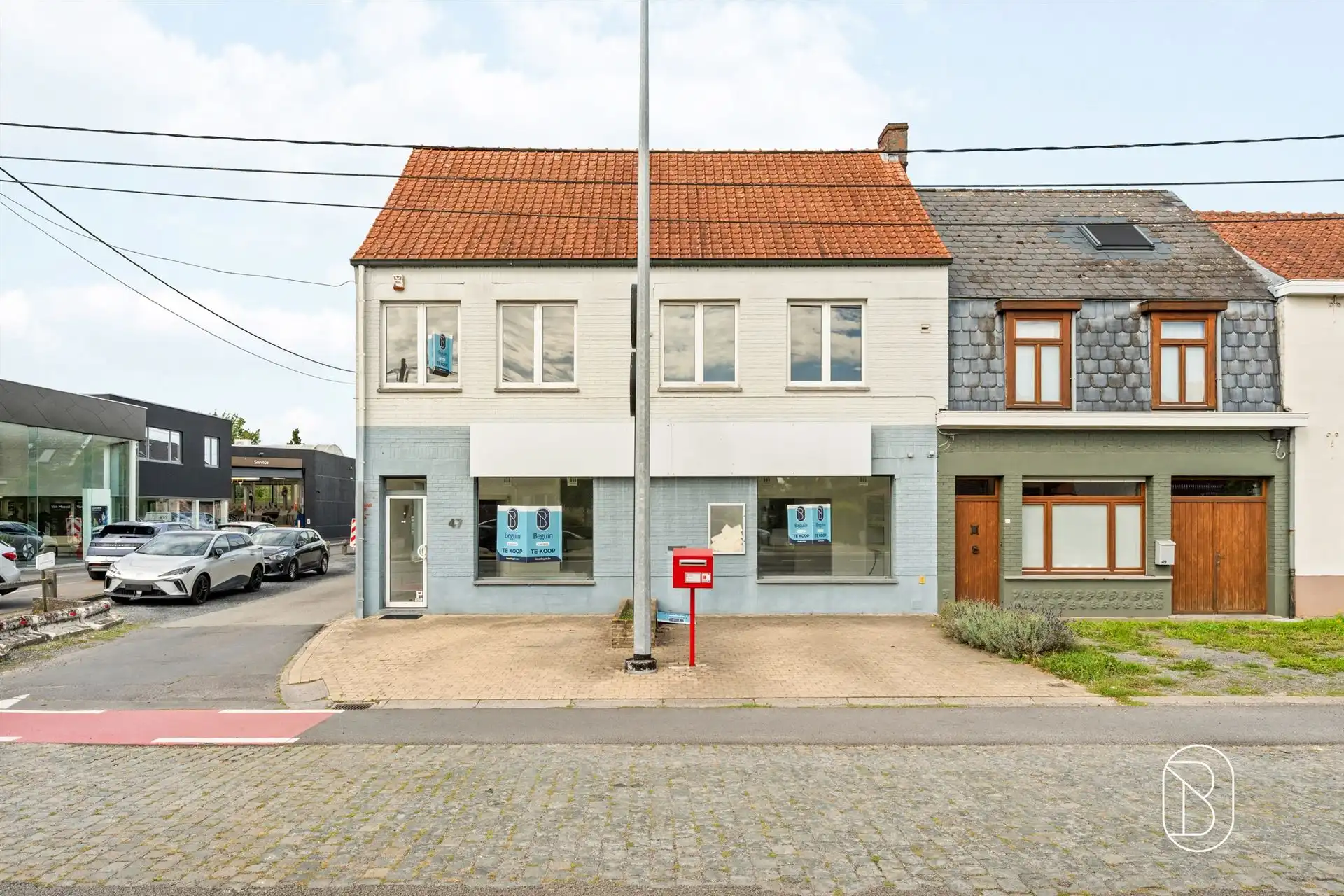 Topgelegen commercieel pand met parking foto 2