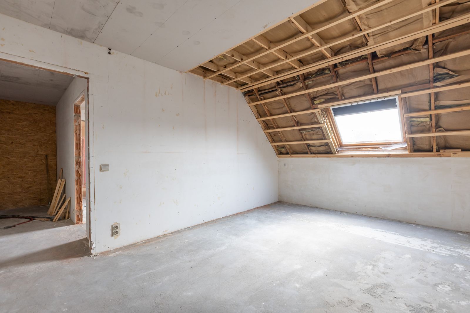 Grote eigendom met winkel, 2 appartement én prachtige loods foto 30
