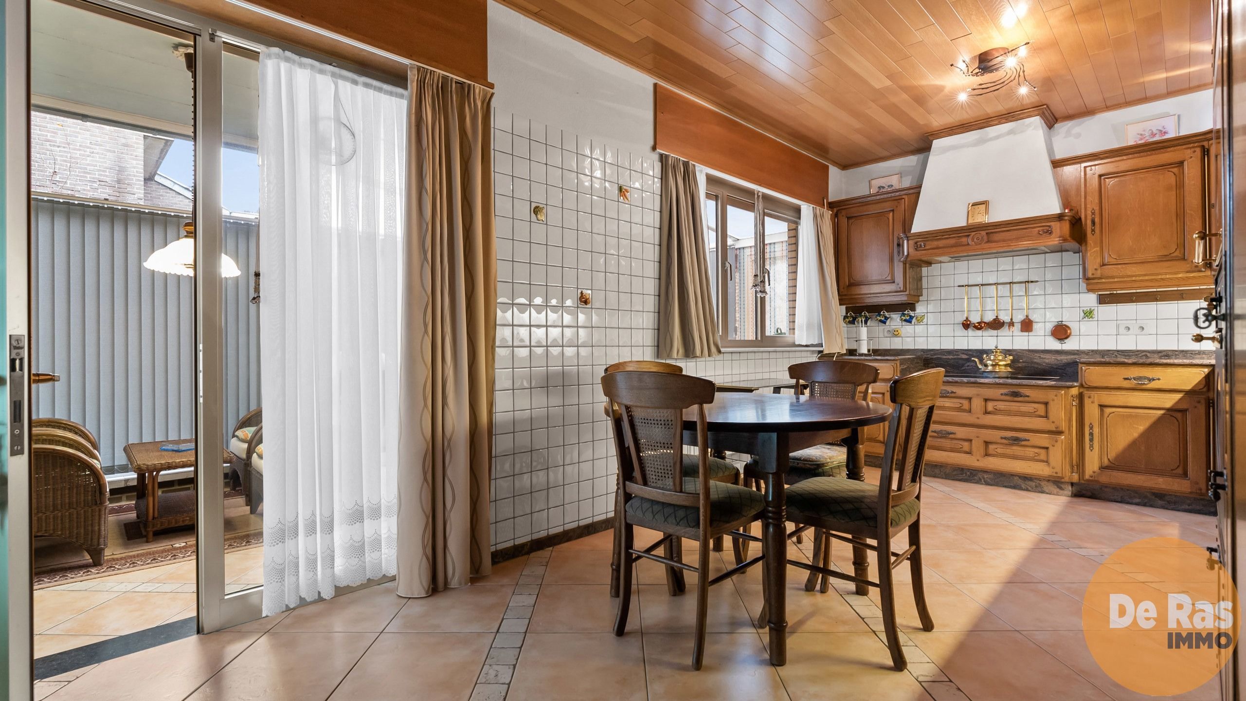 SINT-TRUIDEN - Op te frissen eengezinswoning foto 14