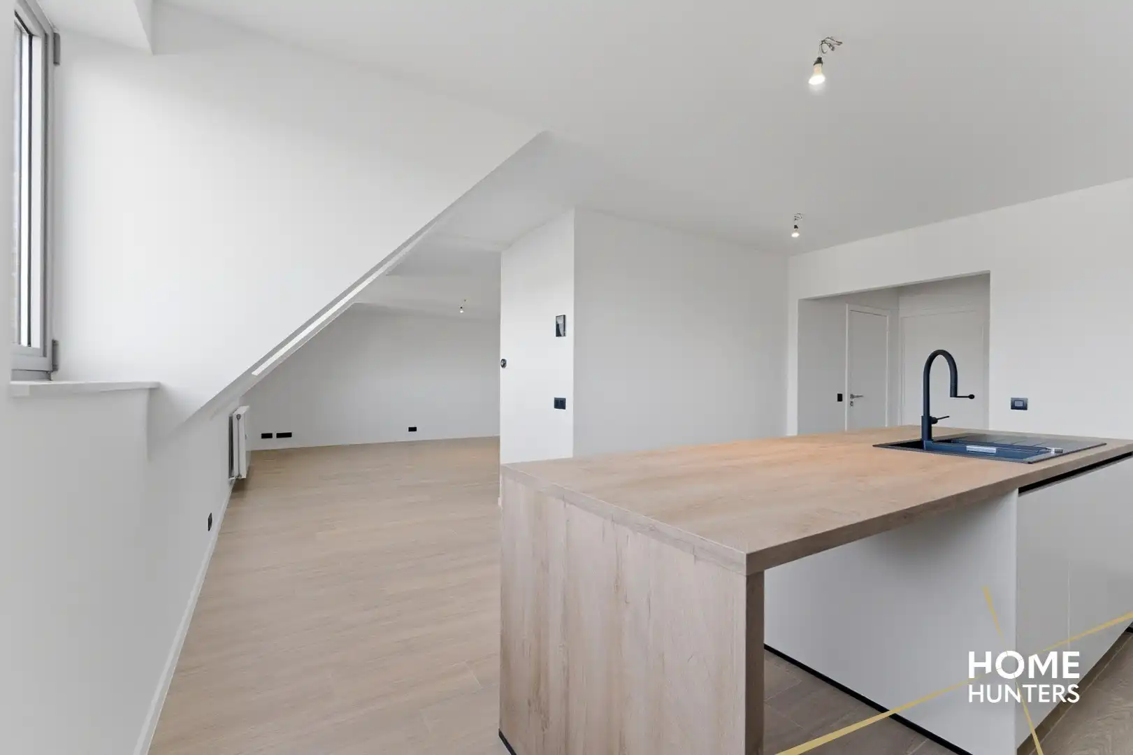 Luxueus 2 slaapkamer appartement met 2 badkamers foto 9