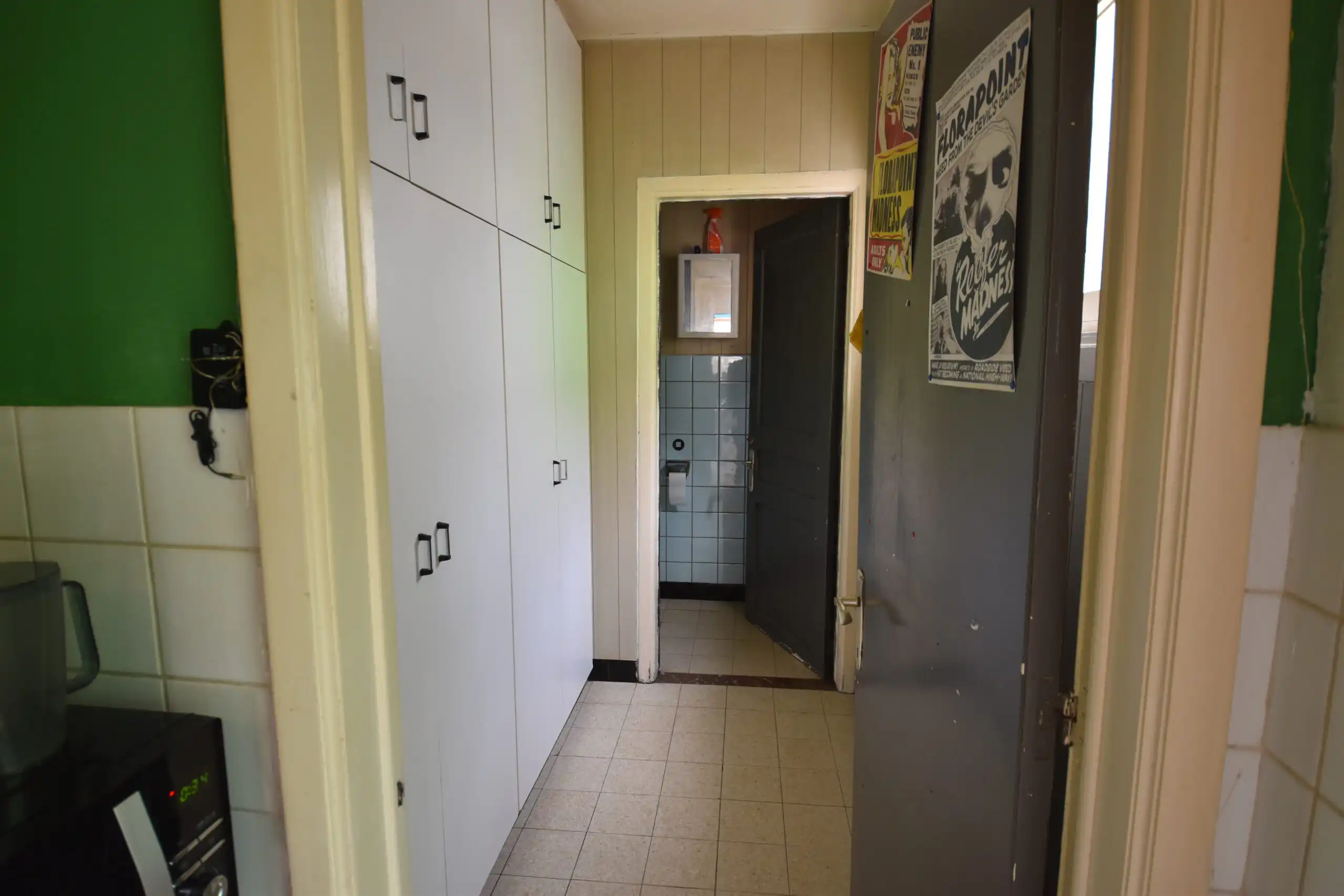 Centraal gelegen woning met tuin, garage en veel potentieel foto 5