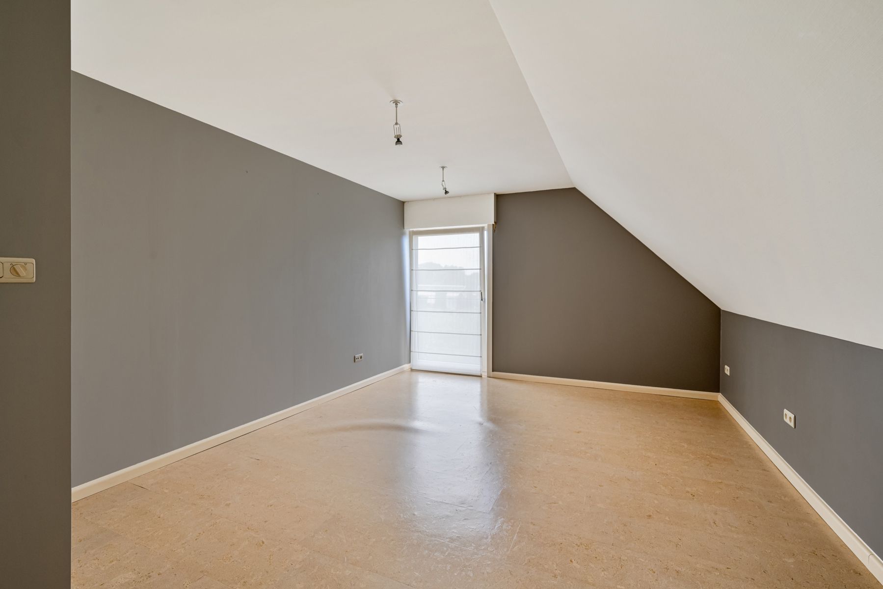 Project op 4320 m2 met woning, loods + bouwgrond foto 14