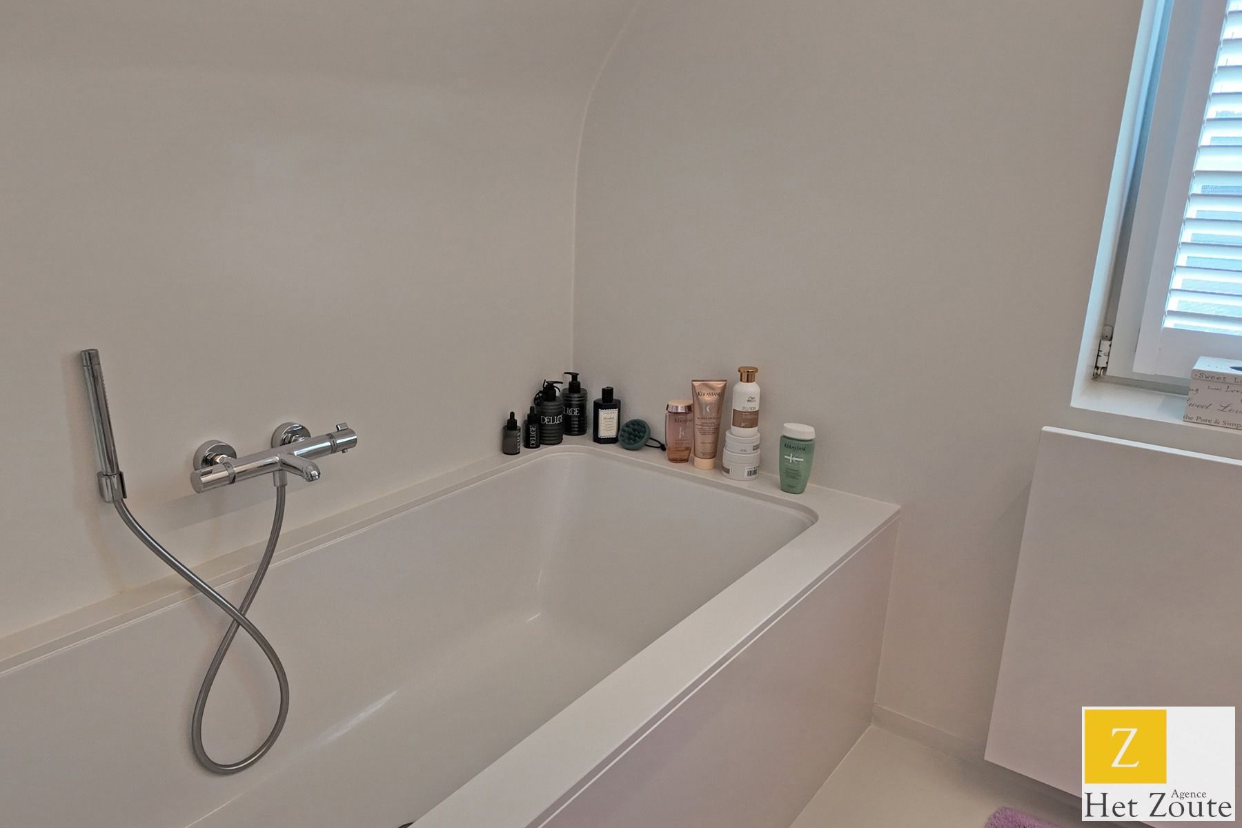 Hoog afgewerkte koppelvilla nabij de Kalfsmolen - Het Zoute foto 35