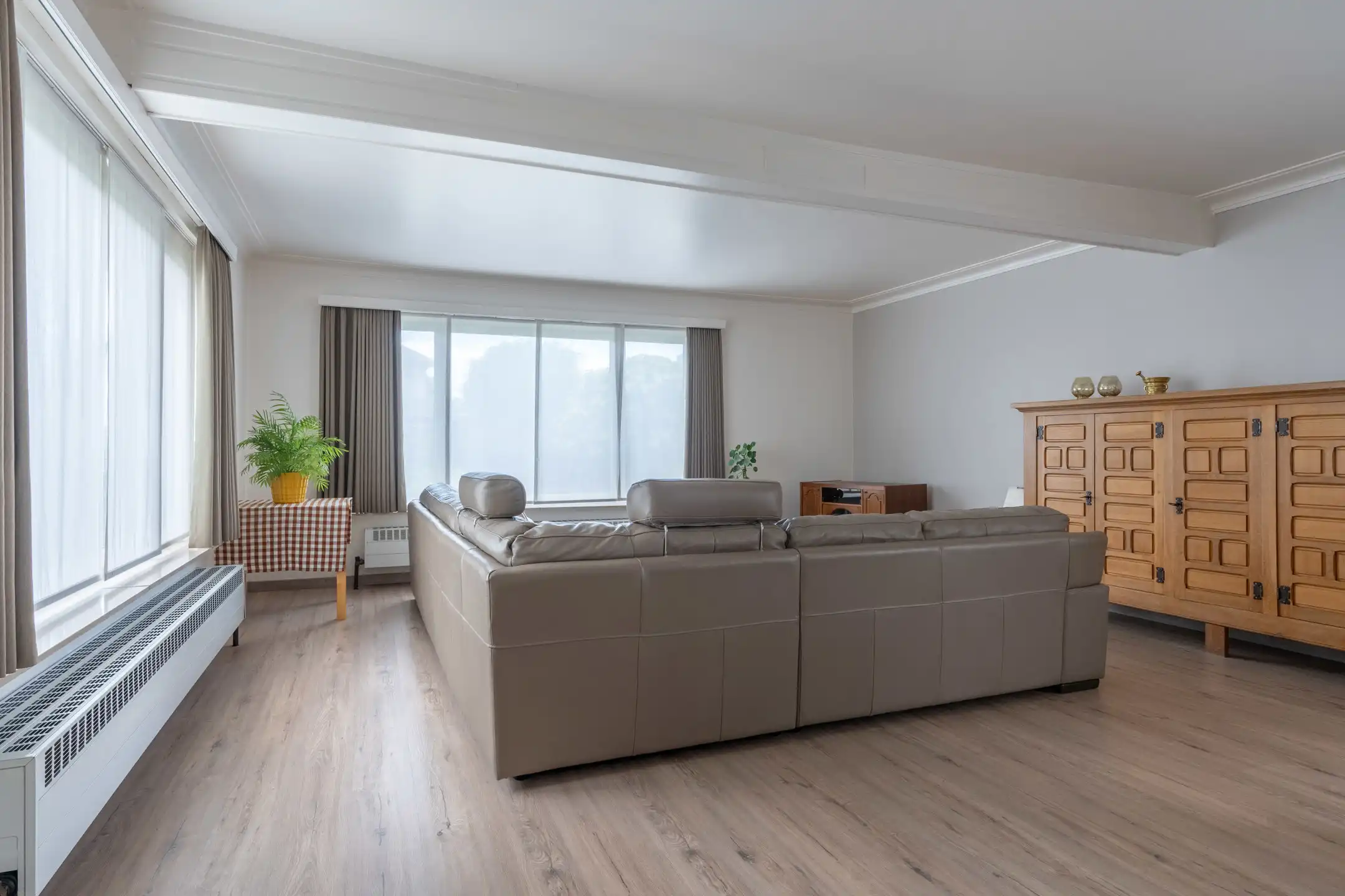 Zeer gunstig gelegen woning met 3 slpks op 647 m² foto 6
