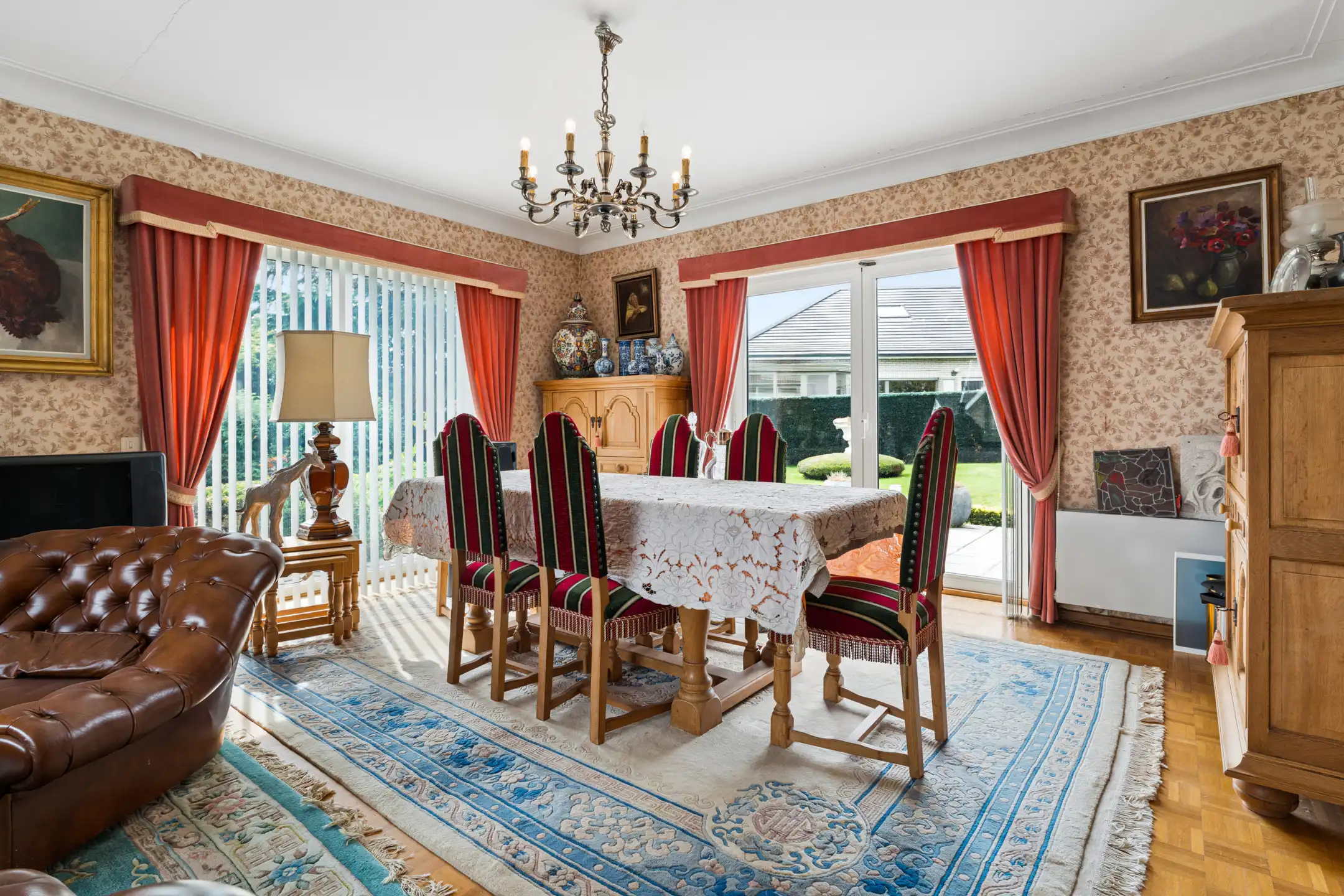Ruime villa met mooie tuin in het landelijke Lennik foto 5