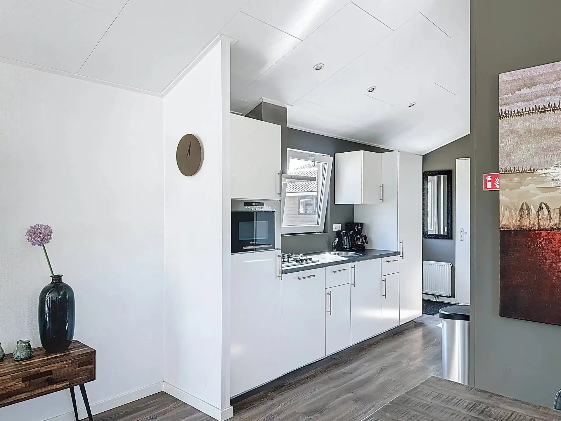 Volledig uitgeruste chalet voor 4 personen op recreatiepark Europarcs met zicht op het water. foto 8