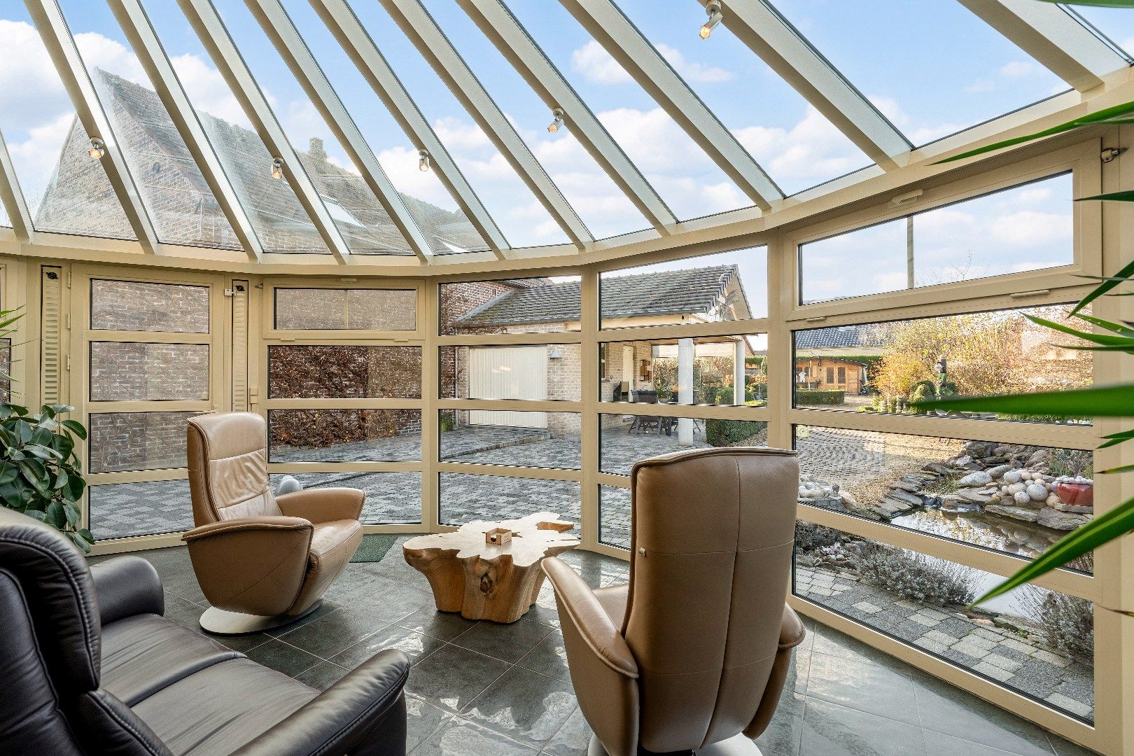 Duurzame, veelzijdige woning met karakter, energiezuinig comfort én prachtige tuin, op toplocatie. foto 24