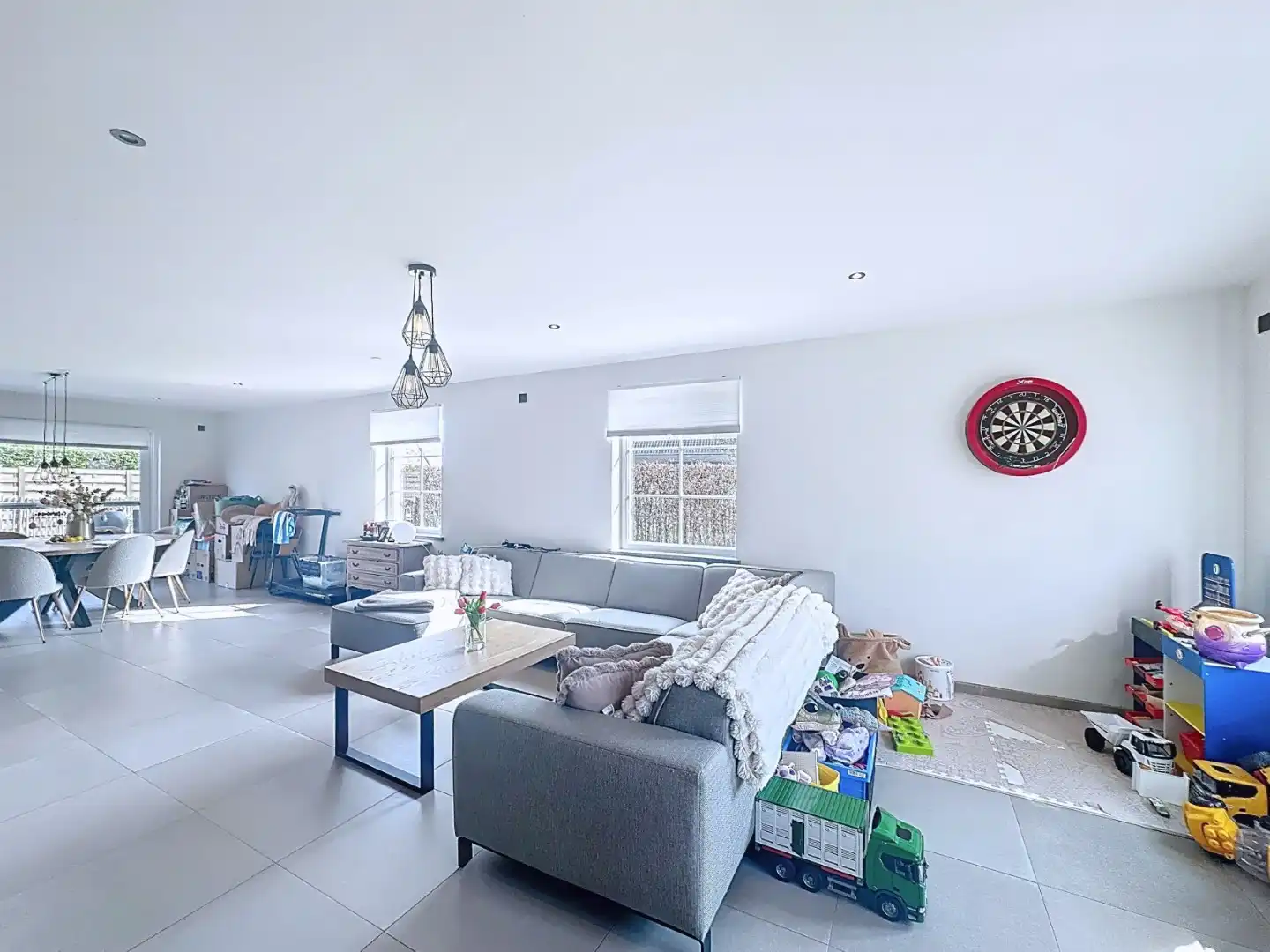 Ruime en recente halfopen bebouwing met 3 volwaardige slaapkamers foto 7