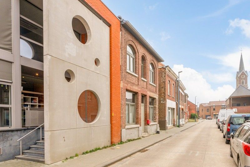 Woonappartement met handelsruimte in het centrum van Wommersom foto 5
