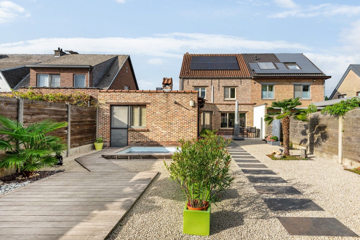Instapklare woning met 3 slaapkamers en prachtige tuin te Walem foto 32