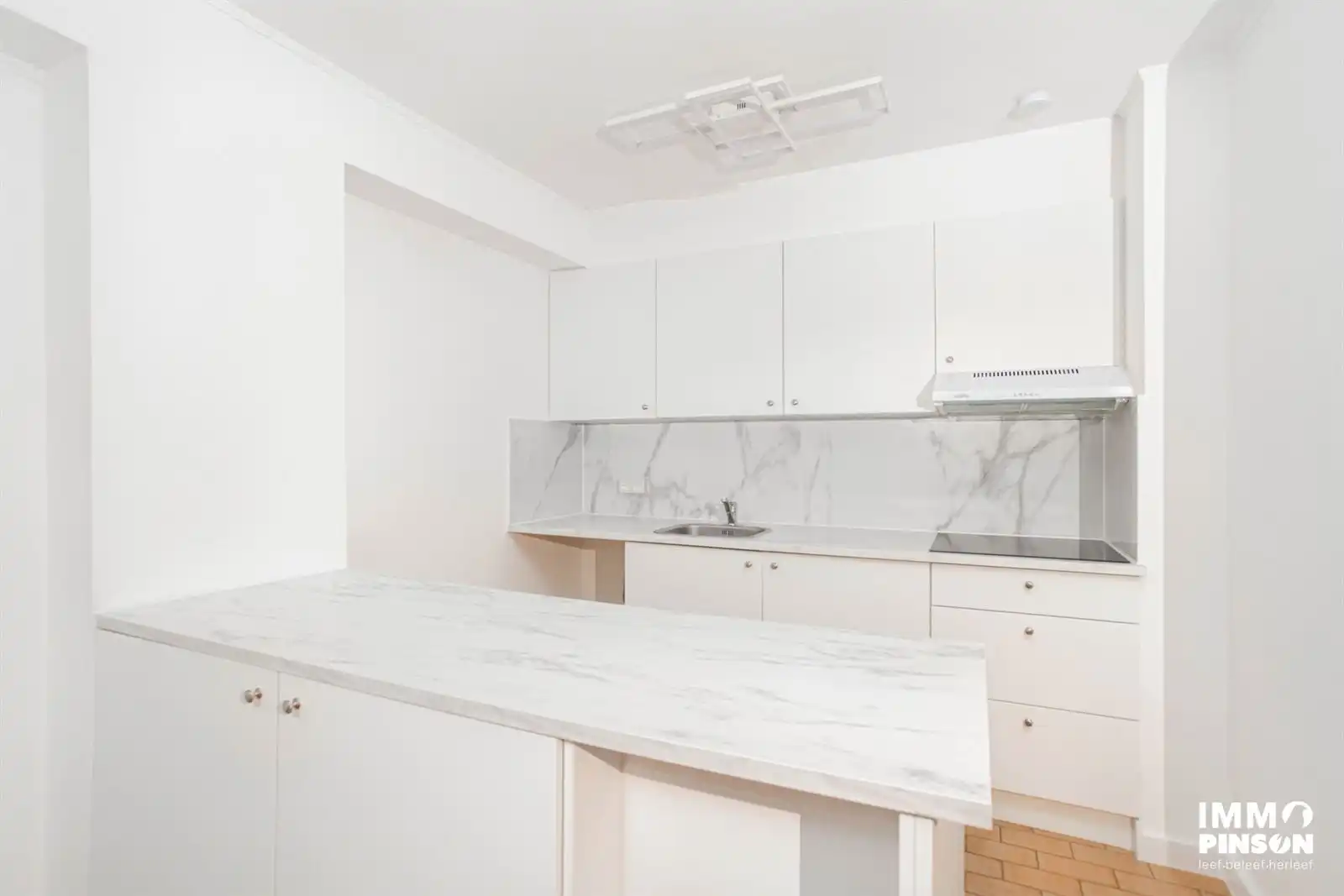 Ruim appartement met zijdelings zeezicht foto 2