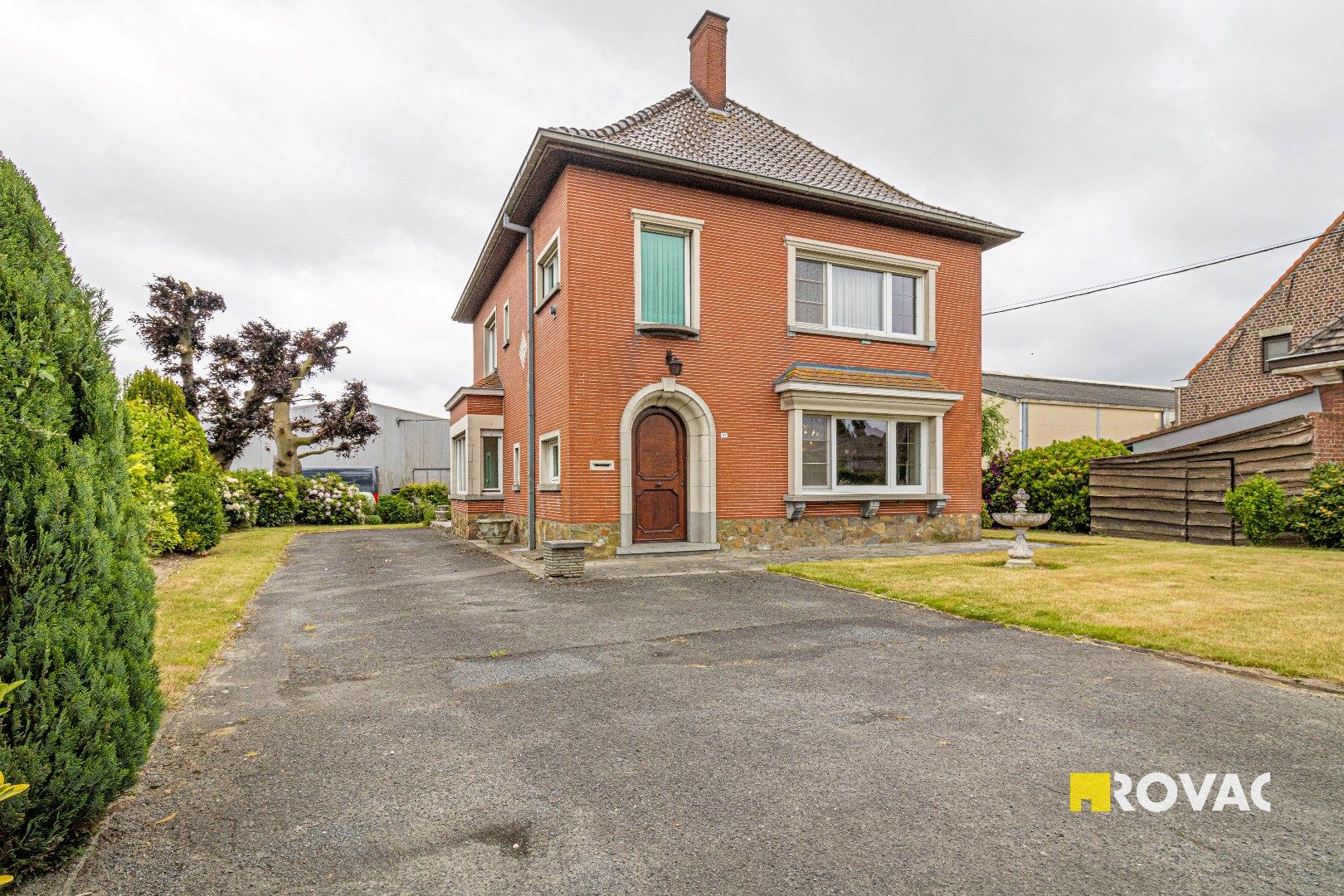 Alleenstaande woning op de grens Izegem-Ardooie op 760 m² foto 2