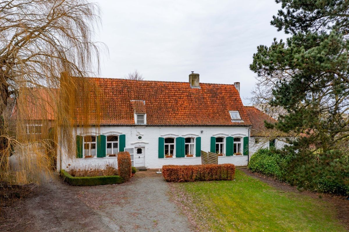 Prachtige historische hoeve te koop in centrum van Herzele foto 5