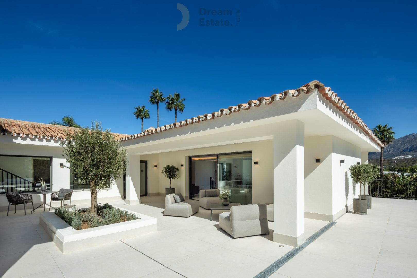 Villa Los Limoneros - modern villa in Nueva Andalucia, Marbella. foto 31