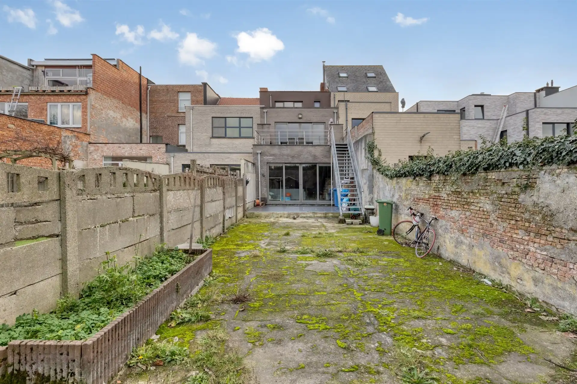 Unieke woning met 2 appartementen, tuin en terras op toplocatie foto 26