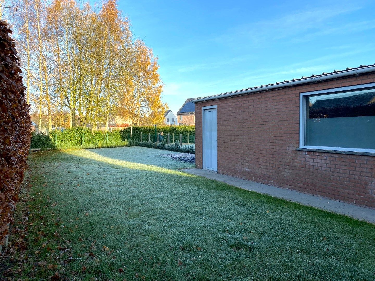 CHARMANTE GERENOVEERDE WONING MET TUIN EN GARAGE IN WONTERGEM foto 14