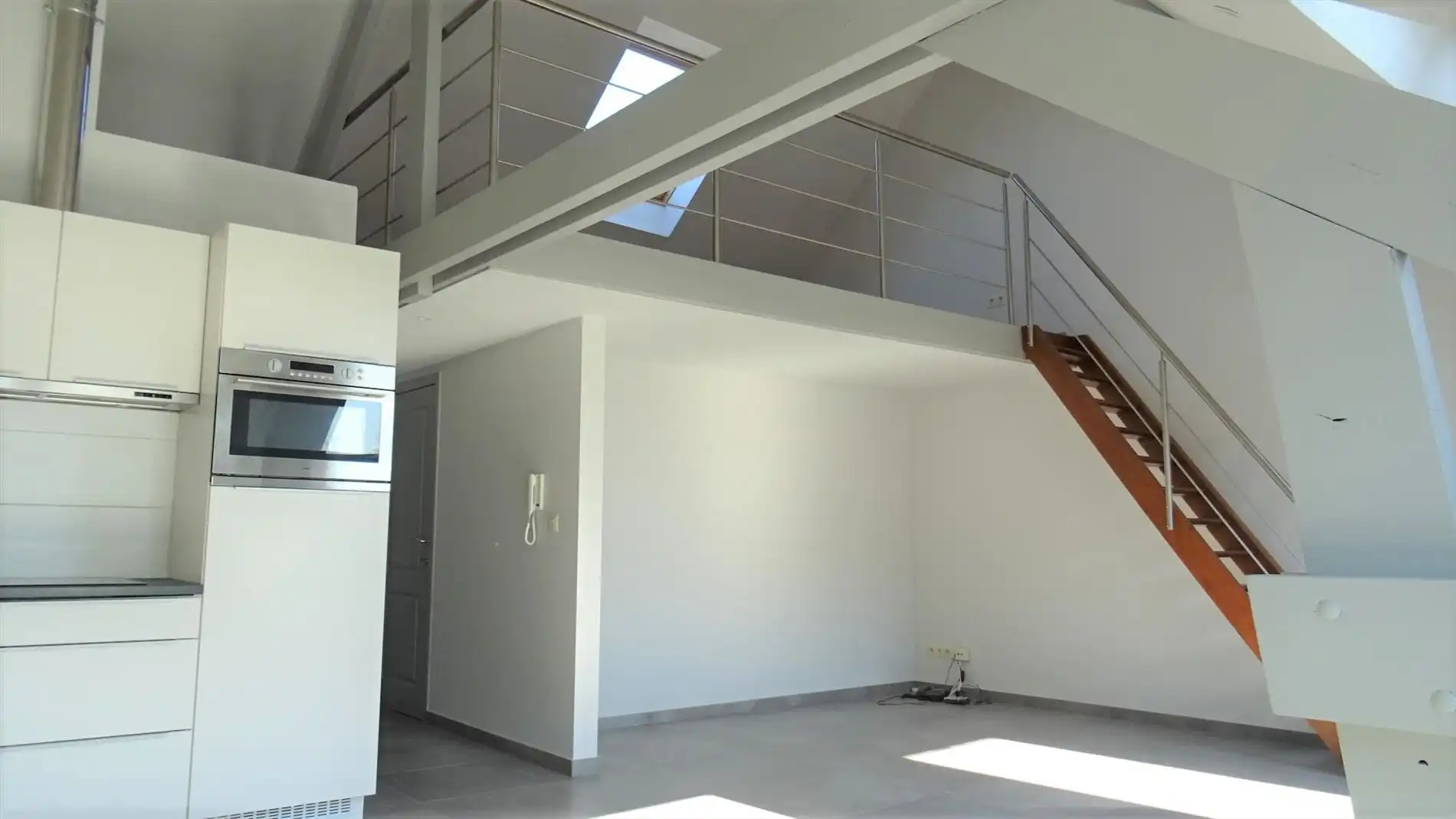 Gezellig appartement met 1 slpk en groot terras foto 4