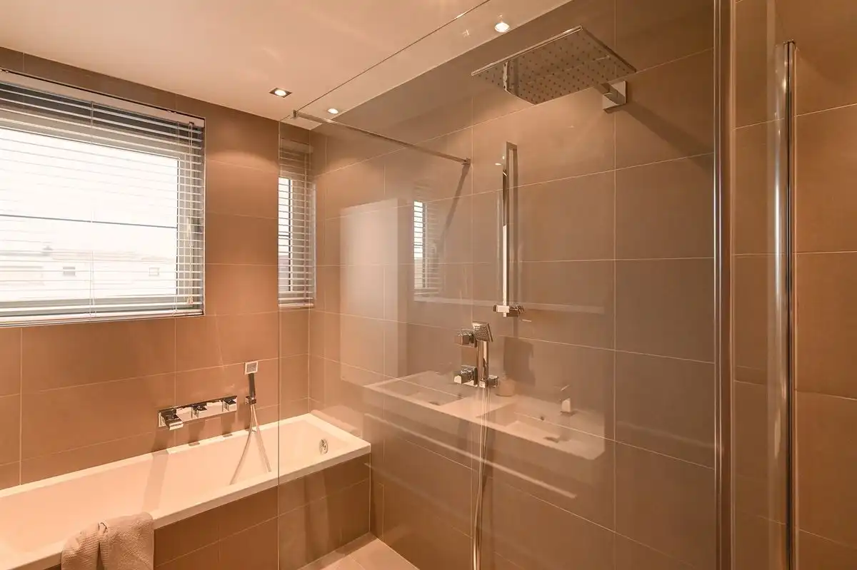 Bel-etage in zeer fijne woonwijk foto 19