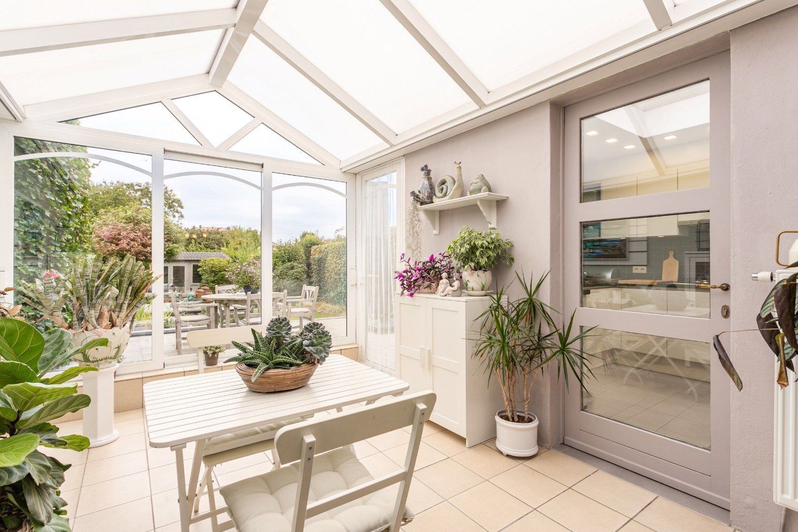 Charmante, karaktervolle en goed geïsoleerde woning met oprit en tuin te Halle. foto 13