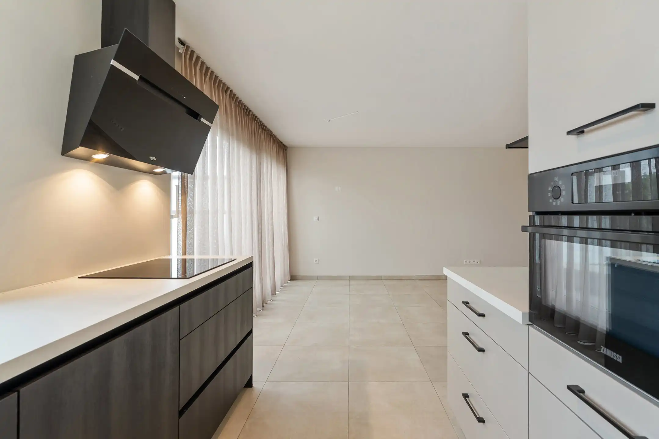 Recent duplex appartement met 2 parkings te Zichen foto 8
