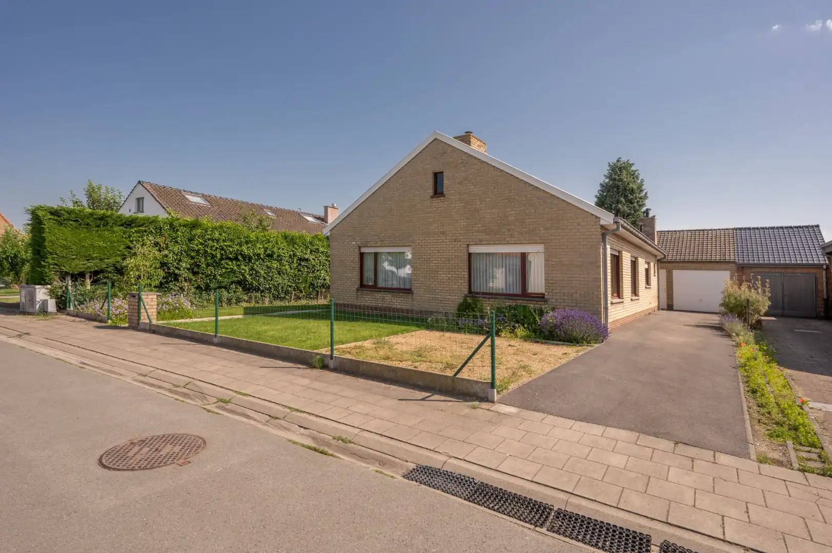 Charmante gelijkvloerse woning met tuin in Koolkerke. foto 14
