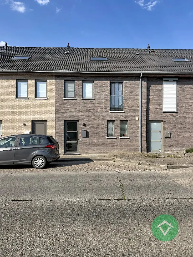 Recente gezinswoning (2019) met zonnige tuin en uitweg achteraan - instapklare topper. foto 41