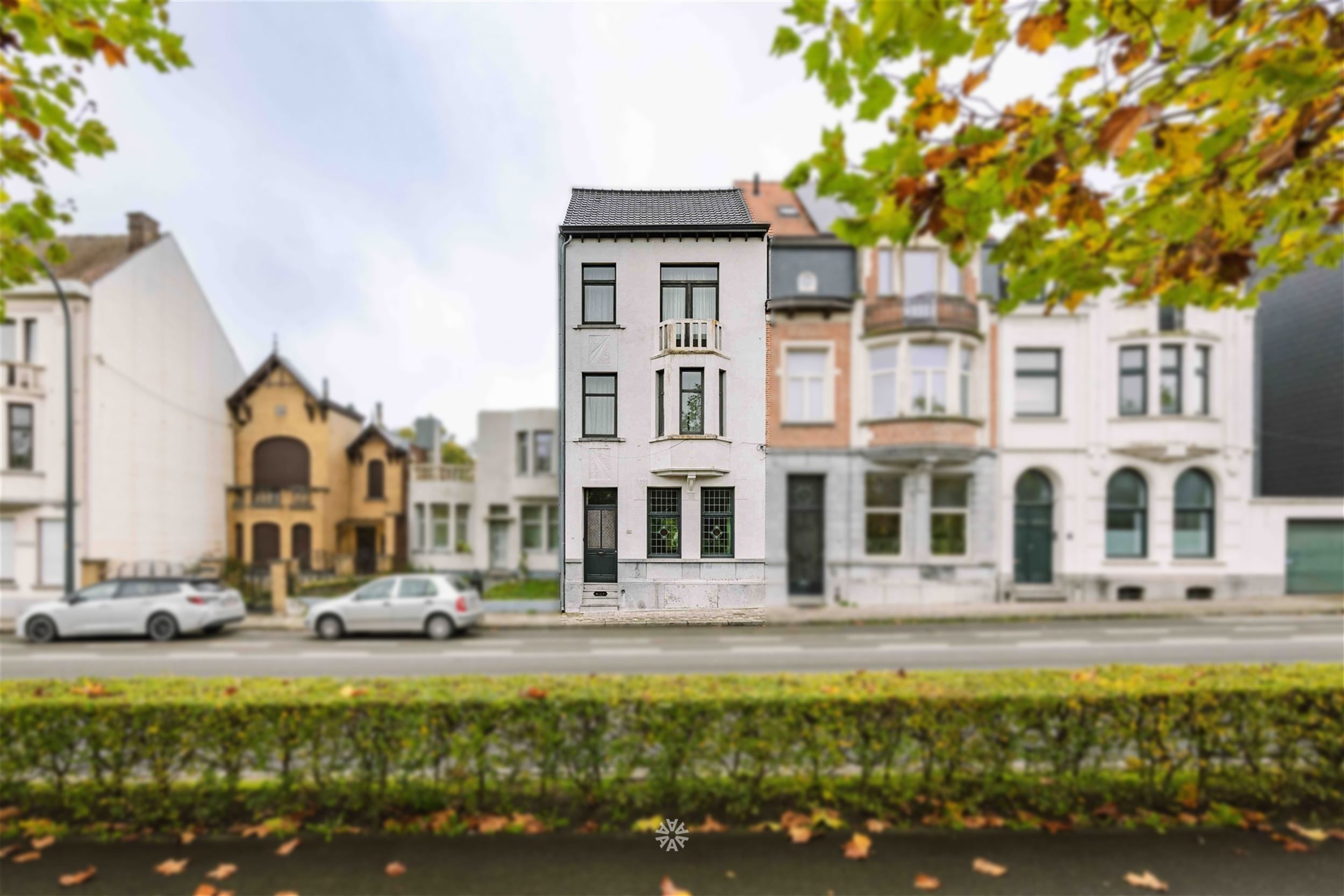 Klassevolle herenwoning met moderne aanbouw in hartje Ronse foto 25