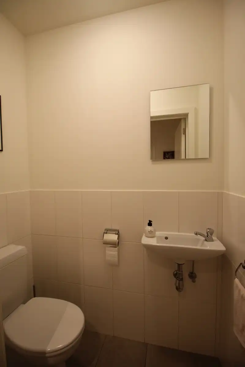 Recent appartement op de benedenverdieping met tuin en garage. foto 10