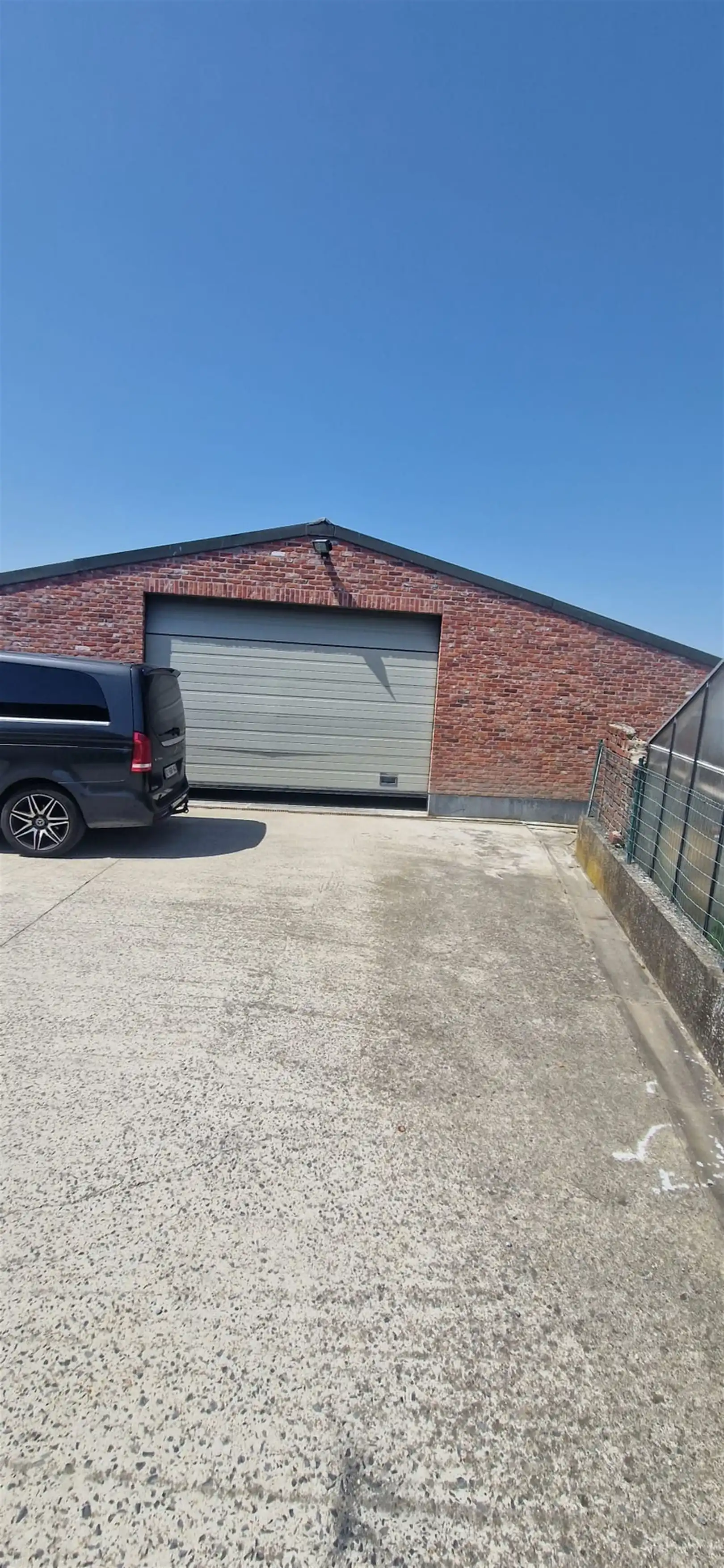 Parking/Garagebox foto {{pictureIndex}}