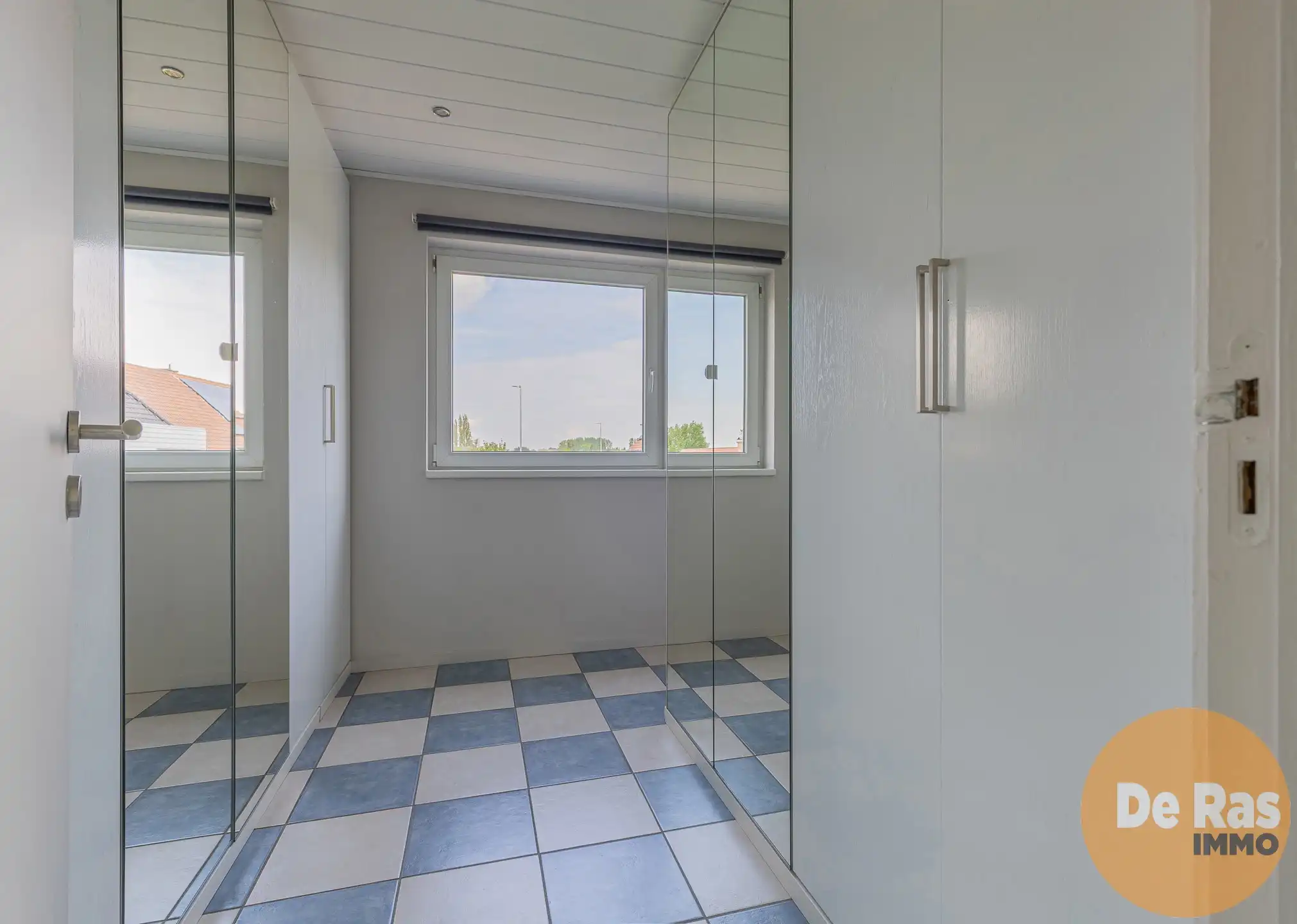 WELLE - Leuke halfopen bebouwing voorzien van alle comfort foto 24
