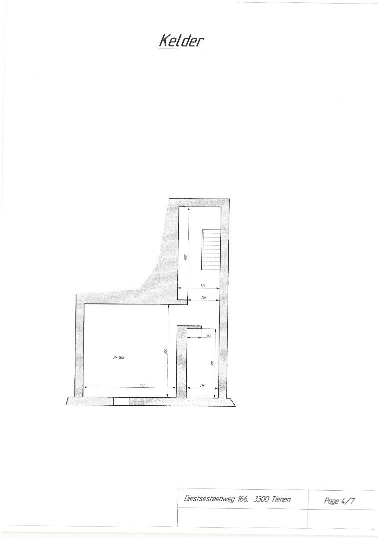 Gerenoveerde gezinswoning met 4 slaapkamers, kelder en tuin foto 24