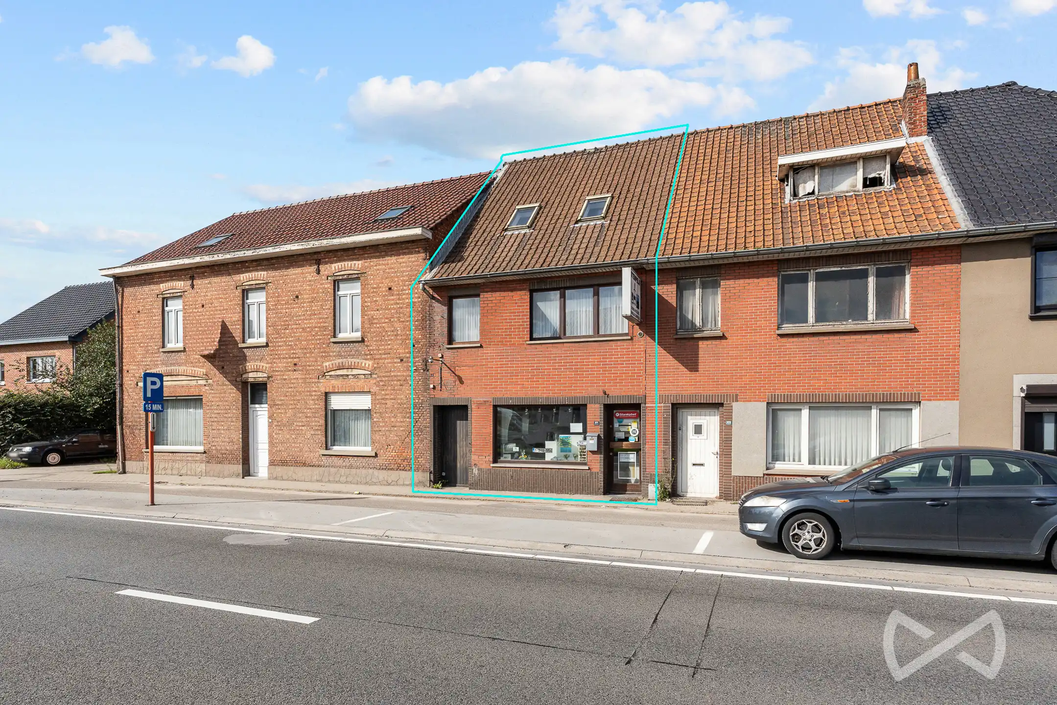 TE KOOP | Veelzijdig pand met 5 kamers en atelier van 80 m² foto 2